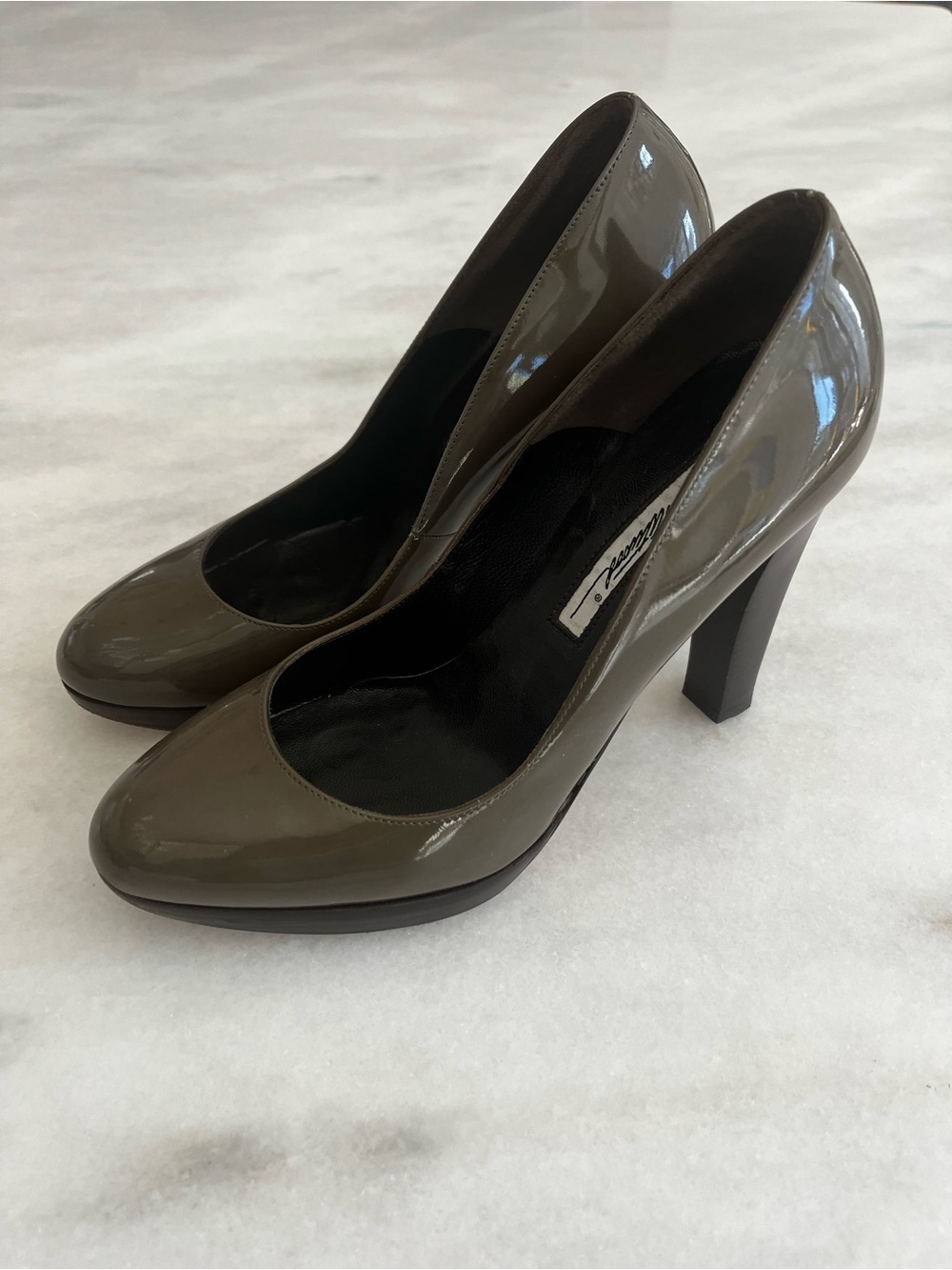 Brian Atwood Olive Green Patent Leather Hidden Platform Block Heels Size 7.5